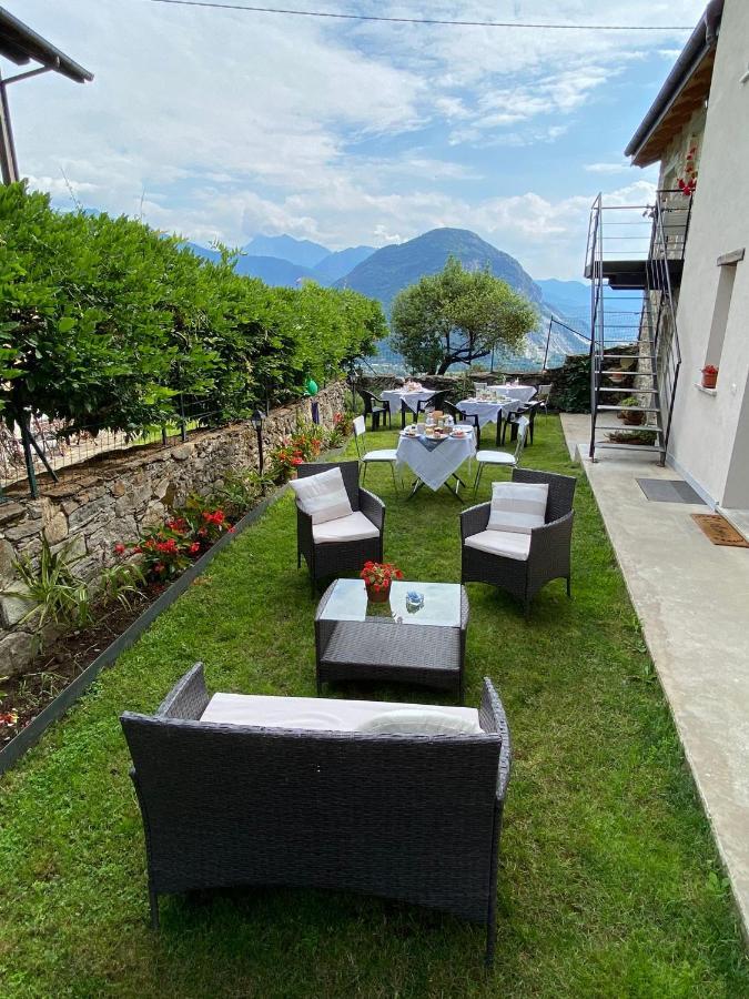Il Riccio Di Ricciano Bed and Breakfast Casale Corte Cerro Eksteriør billede