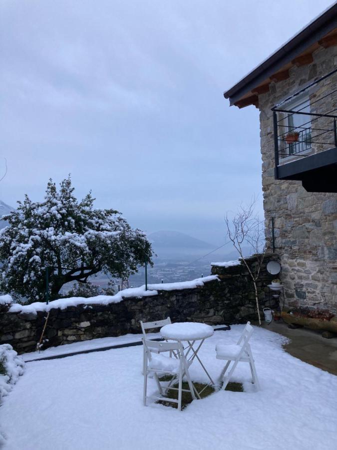 Il Riccio Di Ricciano Bed and Breakfast Casale Corte Cerro Eksteriør billede
