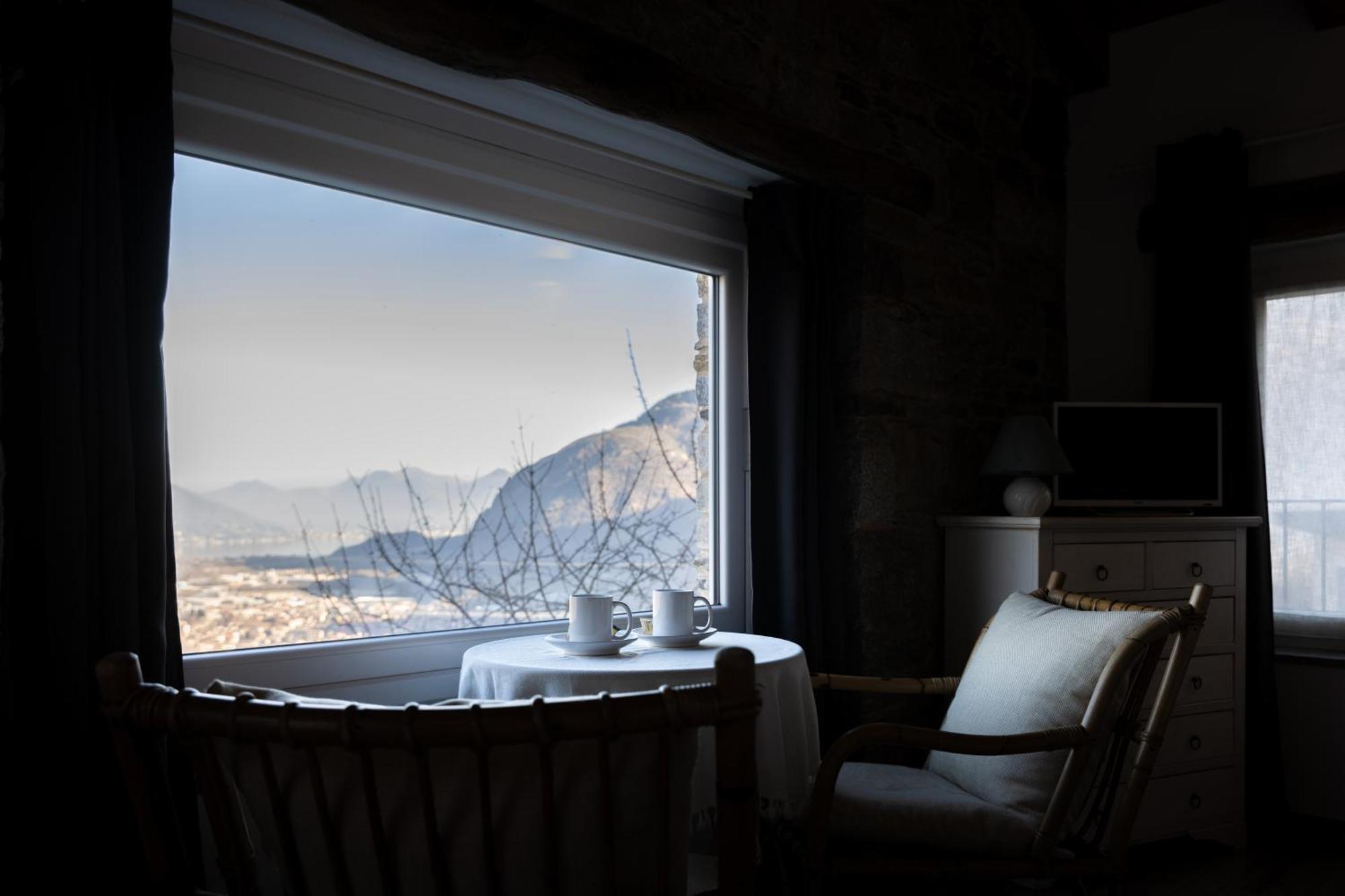 Il Riccio Di Ricciano Bed and Breakfast Casale Corte Cerro Eksteriør billede