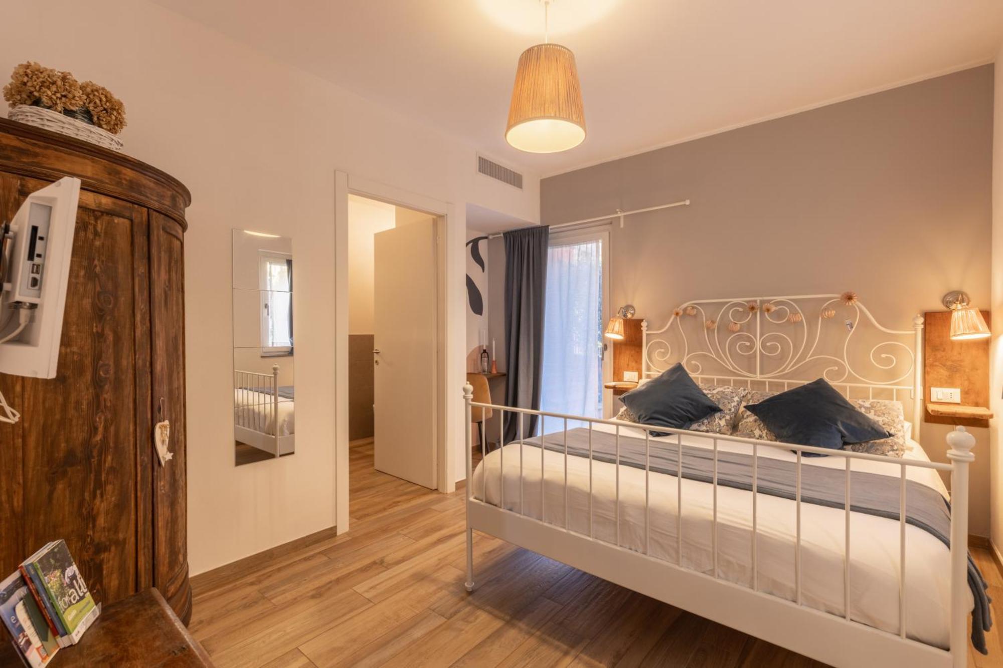 Il Riccio Di Ricciano Bed and Breakfast Casale Corte Cerro Eksteriør billede